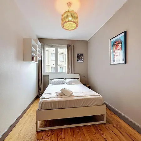 Grand T4 Centre-ville 8 Pers Jardin Lecoq Apartman *